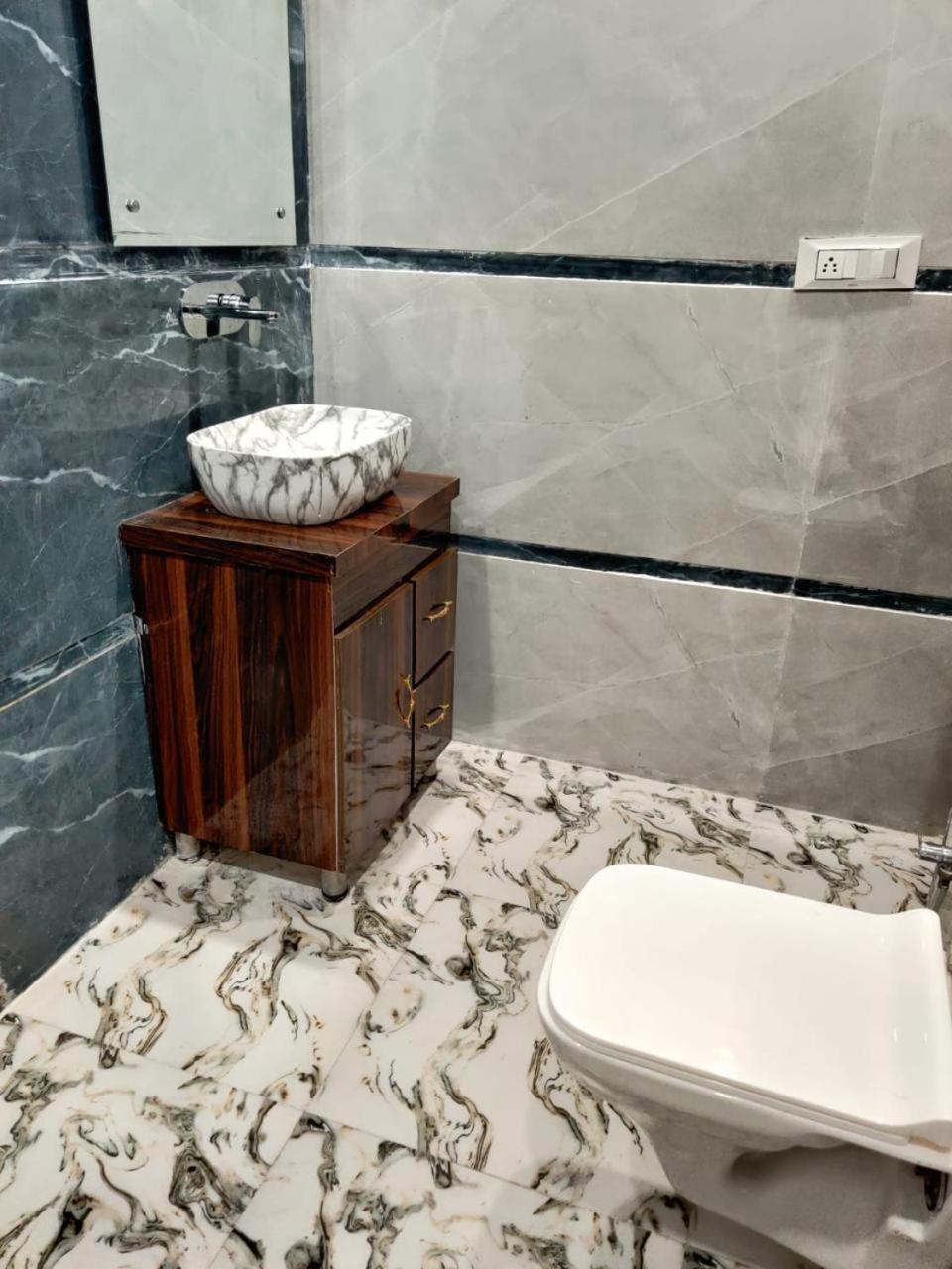 Hotel Gs Amritsar 200 Mtr From Golden Temple Εξωτερικό φωτογραφία