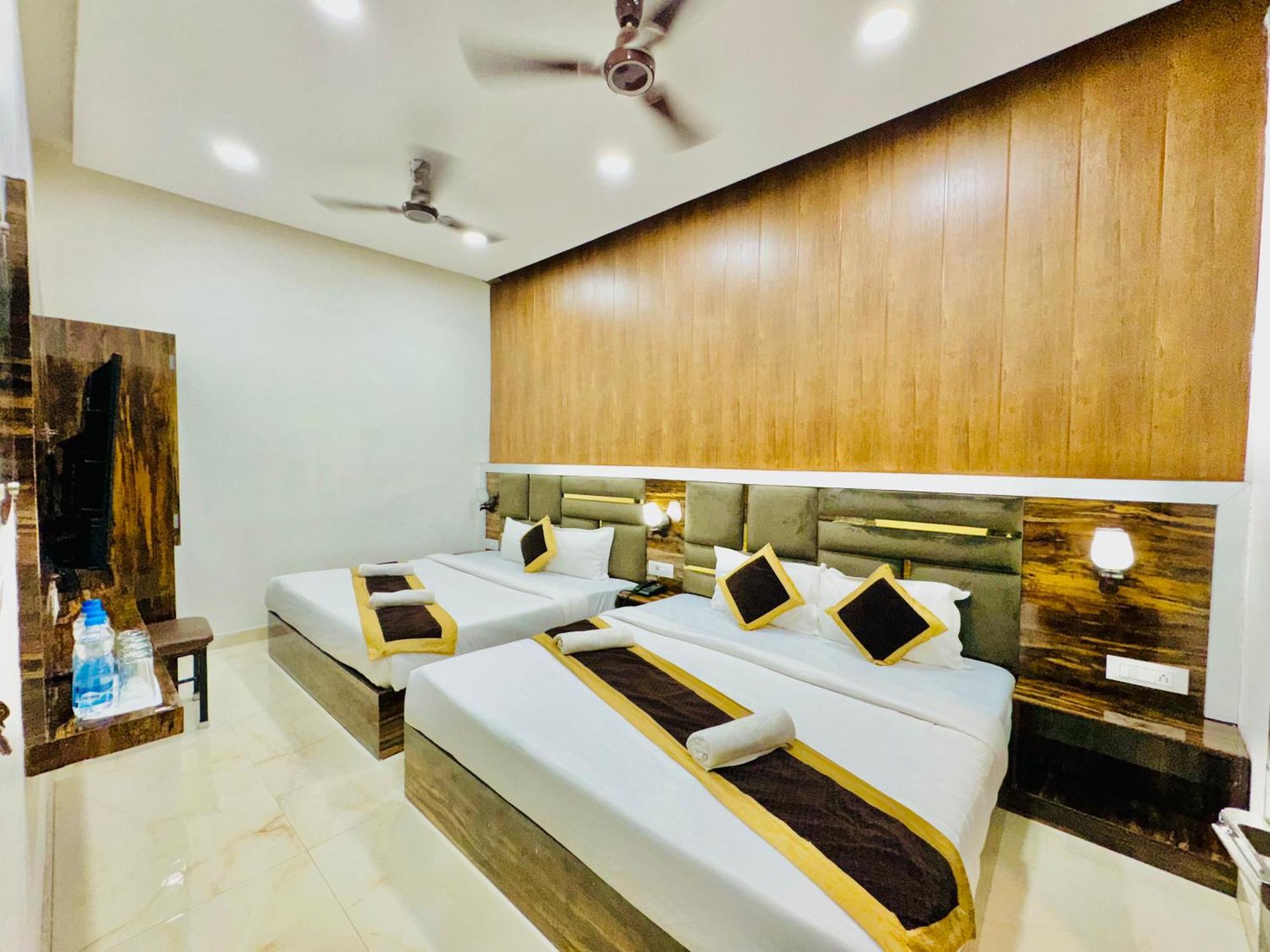 Hotel Gs Amritsar 200 Mtr From Golden Temple Εξωτερικό φωτογραφία