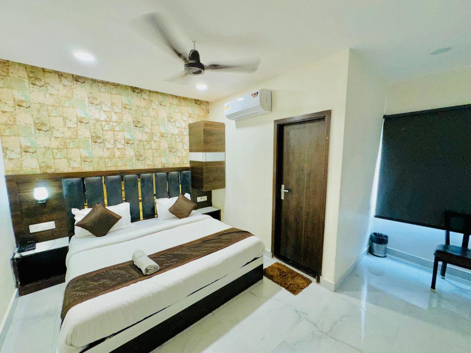 Hotel Gs Amritsar 200 Mtr From Golden Temple Εξωτερικό φωτογραφία