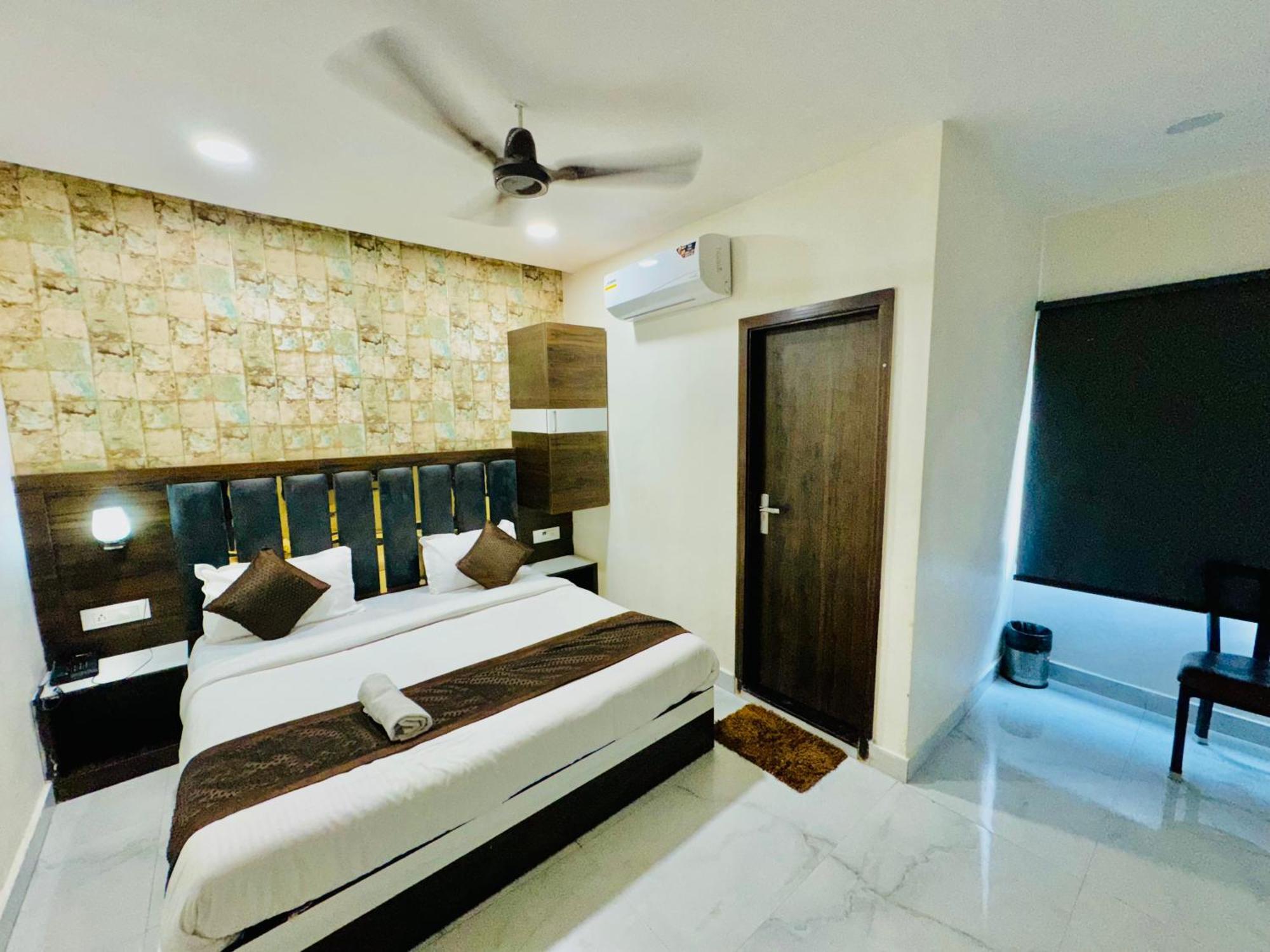 Hotel Gs Amritsar 200 Mtr From Golden Temple Εξωτερικό φωτογραφία